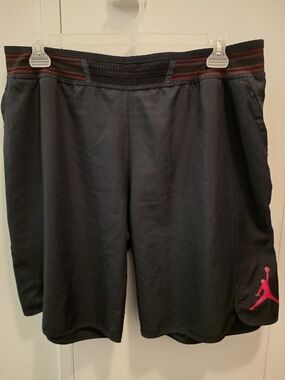 Jordan Dri-FIT Mid-Flight Victory Basketball Shorts